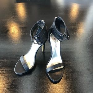 BEBE Ankle Wrap ZIP Up Heels size 6